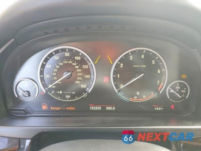 Zdjęcie 9 z 12 samochodu: 2015 BMW X5 XDRIVE50I VIN:5UXKR6C5XF0J79471 - miniatura