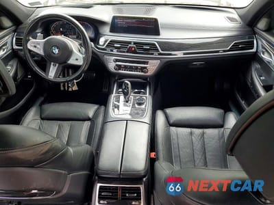 Zdjęcie 8 z 12 samochodu: 2022 BMW 750 XI VIN:WBA7U2C01NCG92527 - miniatura