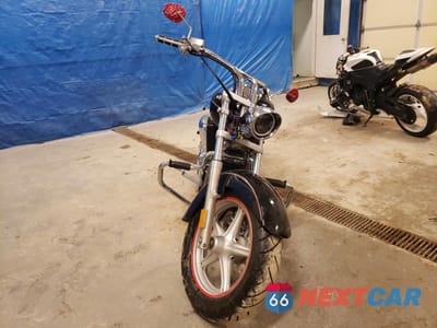 Drugie zdjęcie samochodu z przodu: 2012 HONDA VT1300 CR VIN:JH2SC6601CK200301 - miniatura