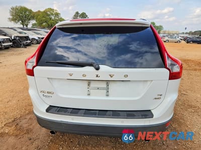 Zdjęcie 6 z 13 samochodu: 2010 VOLVO XC60 T6 VIN:YV4992DZ5A2029014 - miniatura