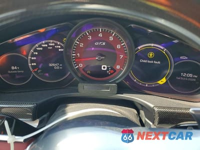 Zdjęcie 9 z 13 samochodu: 2019 PORSCHE PANAMERA GTS SPORT TURISMO VIN:WP0CG2A74KL193965 - miniatura