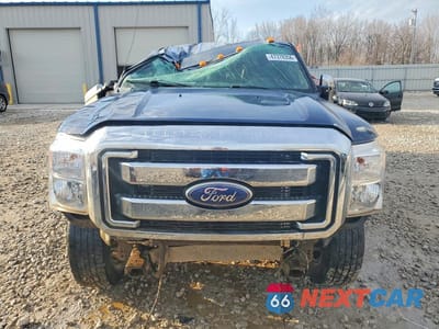 Piąte zdjęcie samochodu w środku: 2011 FORD F350 SUPER DUTY VIN:1FT8W3B68BEA44306 - miniatura
