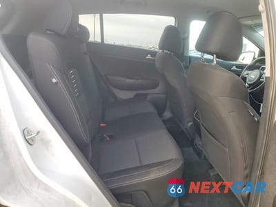 Zdjęcie 11 z 13 samochodu: 2017 KIA SPORTAGE VIN:KNDPM3AC7H7174423 - miniatura