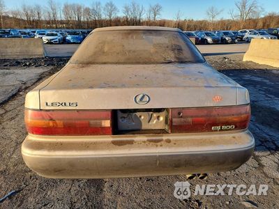 Zdjęcie 6 z 11 samochodu: 2009 LEXS ES 300 VIN:JT8GK13T0R0055712 - miniatura