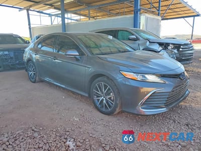 Czwarte zdjęcie samochodu z boku: 2024 TOYOTA CAMRY XLE VIN:4T1F31AK4RU630919 - miniatura