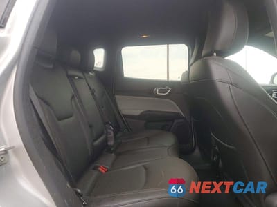 Zdjęcie 11 z 13 samochodu: 2024 JEEP COMPASS LATITUDE LUX VIN:3C4NJDCN0RT114209 - miniatura