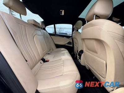 Zdjęcie 6 z 10 samochodu: 2018 BMW 530XE VIN:WBAJB1C54JB084547 - miniatura