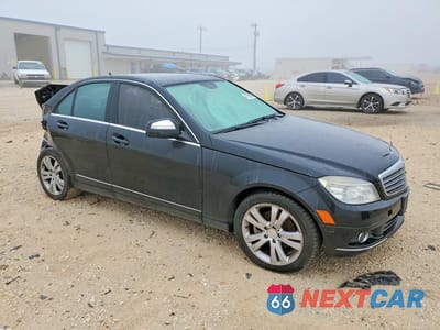 Czwarte zdjęcie samochodu z boku: 2009 MERCEDES-BENZ C 300 VIN:WDDGF54X99R052498 - miniatura