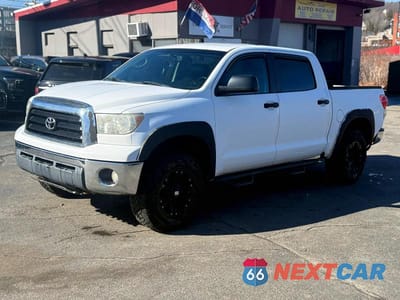 2008 TOYOTA TUNDRA SR5 5TFDV54128X081007 - główne zdjęcie licytacji z USA - miniatura