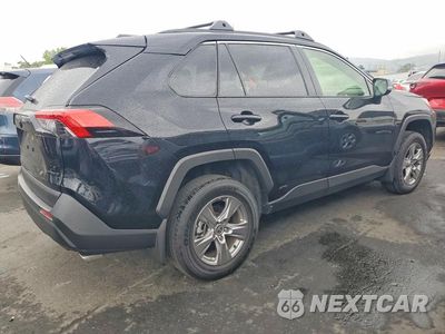 Trzecie zdjęcie samochodu z tyłu: 2024 TOYOTA RAV4 HYBRID LE VIN:JTMMWRFVXRD258667 - miniatura