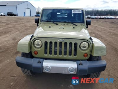 Piąte zdjęcie samochodu w środku: 2013 JEEP WRANGLER UNLIMITED SAHARA VIN:1C4BJWEG8DL600722 - miniatura