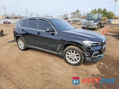 Czwarte zdjęcie samochodu z boku: 2021 BMW X5 XDRIVE40I VIN:5UXCR6C04M9F76372 - miniatura