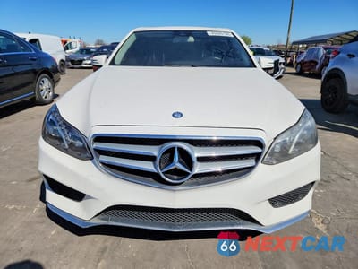 Piąte zdjęcie samochodu w środku: 2014 MERCEDES-BENZ E 350 4MATIC VIN:WDDHF8JBXEA923965 - miniatura