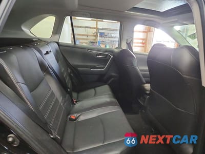 Zdjęcie 11 z 13 samochodu: 2023 TOYOTA RAV4 HYBRID LIMITED VIN:JTMD6RFV9PD115917 - miniatura