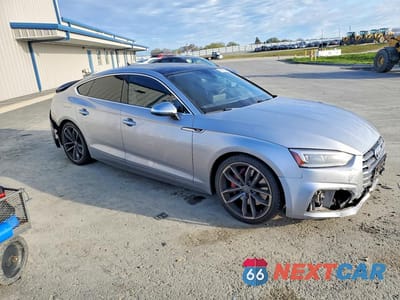 Czwarte zdjęcie samochodu z boku: 2018 AUDI S5 PRESTIGE VIN:WAUC4CF58JA035870 - miniatura