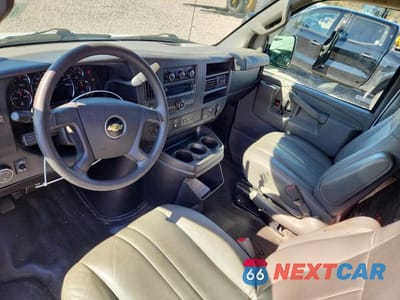 Zdjęcie 8 z 13 samochodu: 2018 CHEVROLET EXPRESS G3500 VIN:1GCZGHFG4J1212062 - miniatura