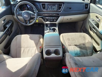 Zdjęcie 8 z 11 samochodu: 2020 KIA SEDONA LX VIN:KNDMB5C10L6613332 - miniatura