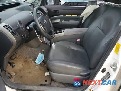 Zdjęcie 7 z 12 samochodu: 2005 TOYOTA PRIUS BASE VIN:JTDKB20U153125791 - miniatura