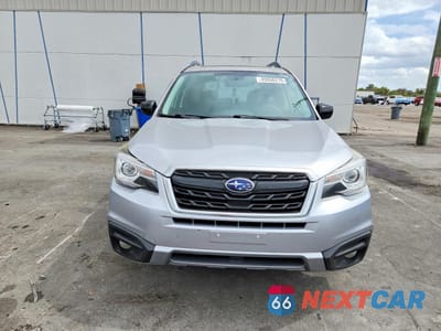 Piąte zdjęcie samochodu w środku: 2018 SUBARU FORESTER 2.5I PREMIUM VIN:JF2SJAGC8JH568349 - miniatura