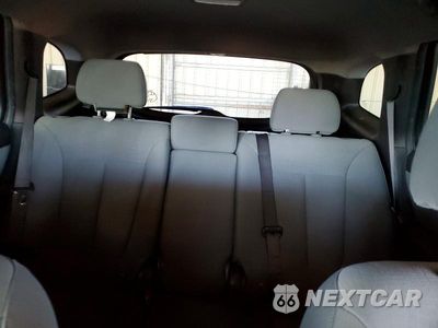 Zdjęcie 10 z 13 samochodu: 2010 HYUNDAI SANTA FE GLS VIN:5NMSG3AB7AH345419 - miniatura