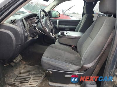 Zdjęcie 7 z 12 samochodu: 2007 GMC NEW SIERRA K1500 VIN:1GTEK19J17Z629273 - miniatura