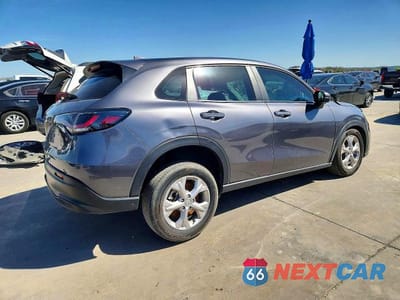 Trzecie zdjęcie samochodu z tyłu: 2024 HONDA HR-V LX VIN:3CZRZ2H3XRM760299 - miniatura