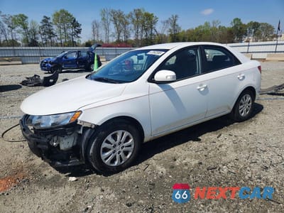2010 KIA FORTE EX KNAFU4A26A5808117 - główne zdjęcie licytacji z USA - miniatura