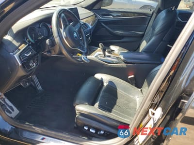 Zdjęcie 7 z 12 samochodu: 2018 BMW M550XI VIN:WBAJB9C58JG463682 - miniatura