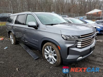 Czwarte zdjęcie samochodu z boku: 2022 CHEVROLET SUBURBAN K1500 HIGH COUNTRY VIN:1GNSKGKL0NR109913 - miniatura