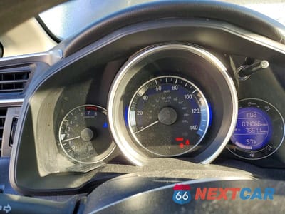 Zdjęcie 9 z 12 samochodu: 2015 HONDA FIT LX VIN:3HGGK5H55FM758445 - miniatura