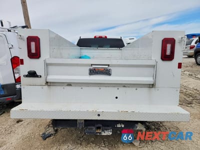 Zdjęcie 6 z 11 samochodu: 2019 CHEVROLET SILVERADO HD UTILITY / SERVICE TRUCK VIN:2GB2CREG4K1238651 - miniatura