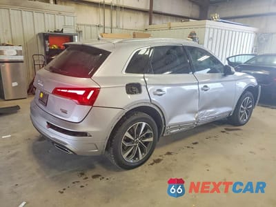 Trzecie zdjęcie samochodu z tyłu: 2022 AUDI Q5 PREMIUM PLUS 45 VIN:WA1EAAFY3N2114943 - miniatura