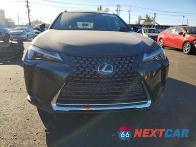 Piąte zdjęcie samochodu w środku: 2024 LEXUS UX 250H PREMIUM VIN:JTHP6JBH1R2184015 - miniatura