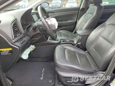 Zdjęcie 7 z 13 samochodu: 2017 HYUNDAI ELANTRA LIMITED VIN:KMHD84LFXHU207092 - miniatura