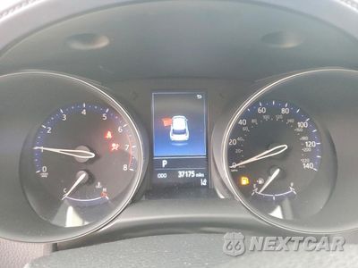Zdjęcie 9 z 14 samochodu: 2021 TOYOTA C-HR XLE VIN:NMTKHMBX8MR120018 - miniatura