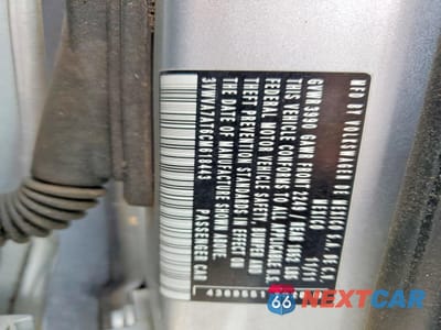 Zdjęcie 13 z 13 samochodu: 2012 VOLKSWAGEN BEETLE TURBO VIN:3VWVA7AT6CM618443 - miniatura