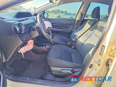 Zdjęcie 7 z 12 samochodu: 2018 TOYOTA PRIUS C TWO VIN:JTDKDTB38J1614361 - miniatura