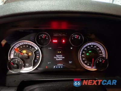 Zdjęcie 9 z 11 samochodu: 2020 RAM 1500 CLASSIC WARLOCK VIN:1C6RR7GG0LS115075 - miniatura