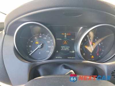 Zdjęcie 9 z 12 samochodu: 2017 JAGUAR XE PREMIUM VIN:SAJAD4BG1HA965841 - miniatura