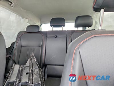 Zdjęcie 10 z 12 samochodu: 2024 VOLKSWAGEN TIGUAN WOLFSBURG VIN:3VV6B7AX4RM215563 - miniatura