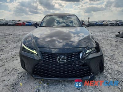 Piąte zdjęcie samochodu w środku: 2021 LEXUS IS 300 BASE VIN:JTHAA1D2XM5116252 - miniatura
