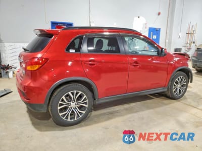 Trzecie zdjęcie samochodu z tyłu: 2018 MITSUBISHI RVR SE LIMITED VIN:JA4AJ4AW5JZ603562 - miniatura