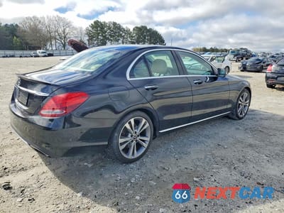 Trzecie zdjęcie samochodu z tyłu: 2017 MERCEDES-BENZ C 300 VIN:55SWF4JB4HU219829 - miniatura
