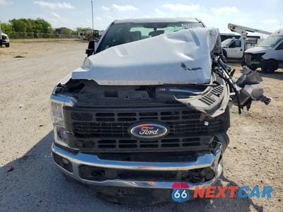 Piąte zdjęcie samochodu w środku: 2024 FORD F250 SUPER DUTY VIN:1FT7W2BT2RED03331 - miniatura