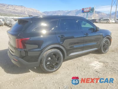 Trzecie zdjęcie samochodu z tyłu: 2026 KIA SORENTO HYBRID X-LINE SX-PRESTIGE VIN:KNDRKDJG9T5435658 - miniatura
