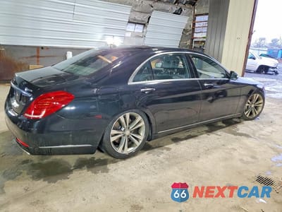 Trzecie zdjęcie samochodu z tyłu: 2016 MERCEDES-BENZ S 550 4MATIC VIN:WDDUG8FB3GA230419 - miniatura