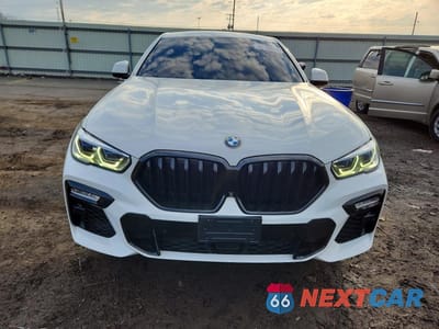 Piąte zdjęcie samochodu w środku: 2021 BMW X6 M50I VIN:5UXCY8C01M9E79306 - miniatura