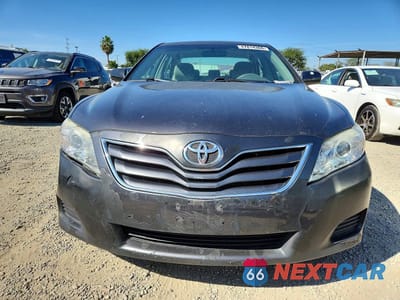 Piąte zdjęcie samochodu w środku: 2011 TOYOTA CAMRY LE VIN:4T4BF3EK9BR181311 - miniatura