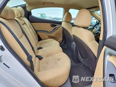 Zdjęcie 10 z 13 samochodu: 2012 HYUNDAI ELANTRA GLS VIN:5NPDH4AE2CH134222 - miniatura