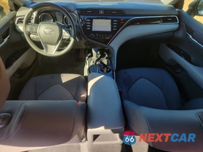 Zdjęcie 8 z 12 samochodu: 2018 TOYOTA CAMRY LE VIN:JTNB11HK4J3028087 - miniatura